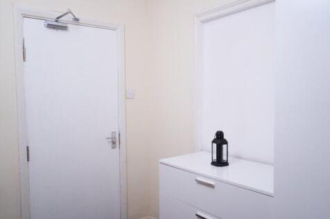 first-avenue-w10-4nl-1022071