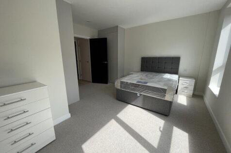 middle-road-w7-3fr-1022182