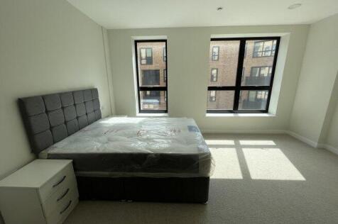 middle-road-w7-3fr-1022181