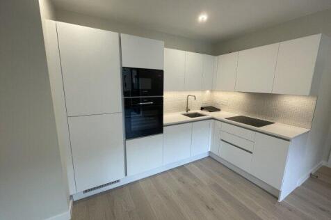 middle-road-w7-3fr-1022174