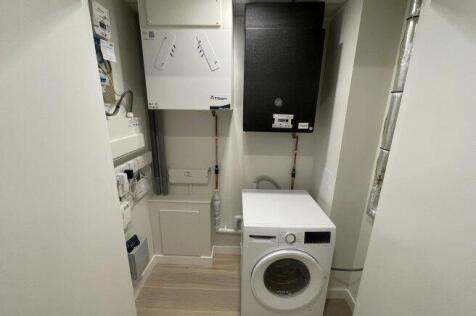 middle-road-w7-3fr-1022175