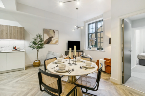 Living/Dining Area