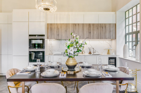 Kitchen/Dining Area