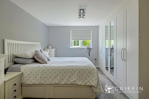 Bedroom 1 2nd.jpg