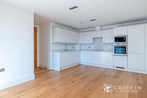 Lounge &amp; Kitchen