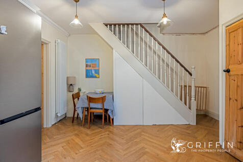 Kitchen &amp; Dining