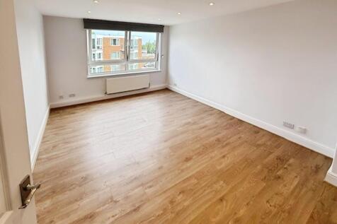 57b274b8living20room