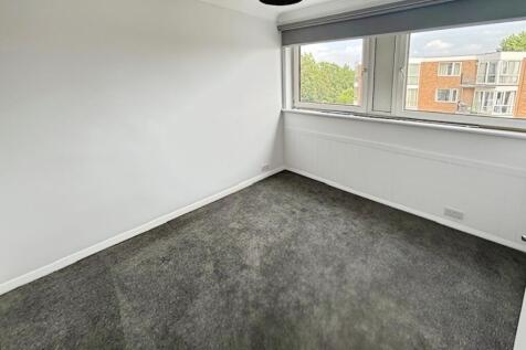 e9125afbbedroom201