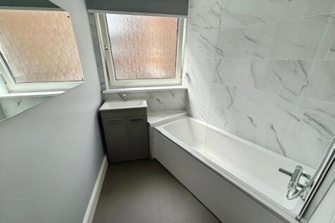 8aac7302bathroom