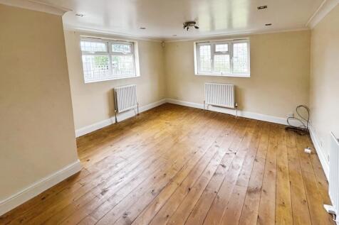 5bb7ecfcroom20at20back