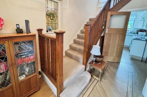 cc4477b1entrance20hall