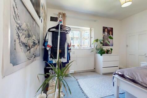 Bedroom 4b