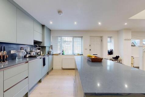 Kitchen e