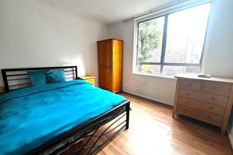 Bedroom 2b (2)