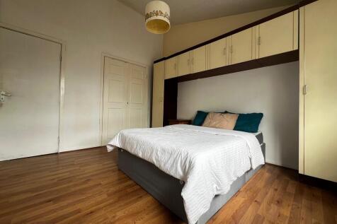 Bedroom 4b