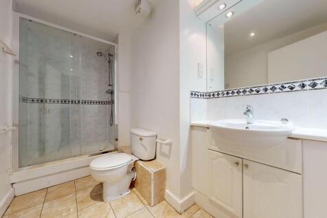 ensuite 3rd room