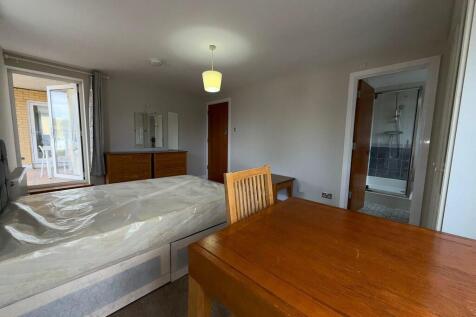 Bedroom 1a