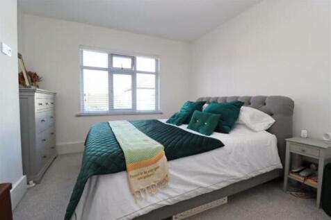 Bedroom (1)