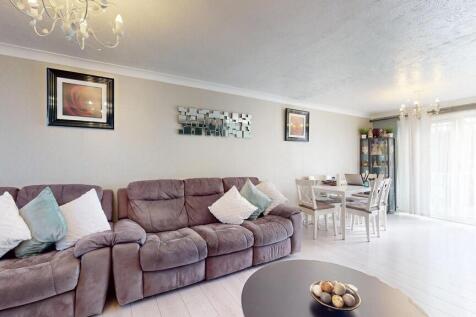 Living Room 4