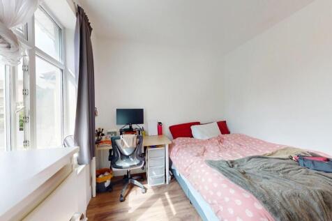 Bedroom 3b (3)