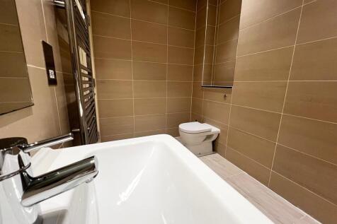 Bathroom (3)