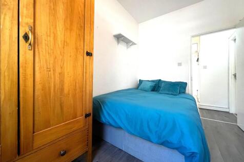 Bedroom 3b