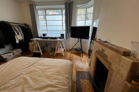 WhatsApp Image 20...