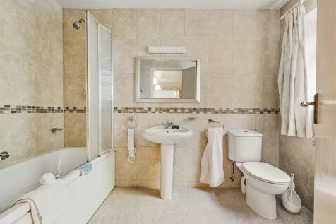 Master Ensuite