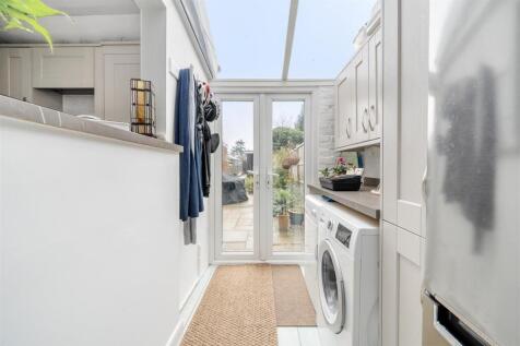 Kitchen/Utility