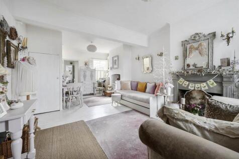 Living Room/Dining Room