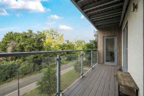 Double Entrance Balcony