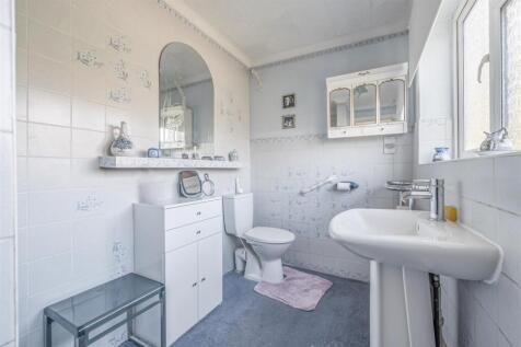 Ensuite to Master