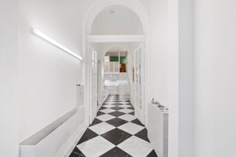 Private entrance