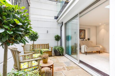 Courtyard Garden