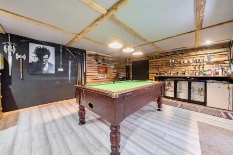 BAR AREA