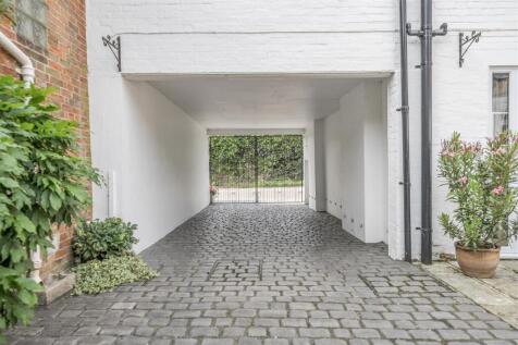 SIDE ACCESS