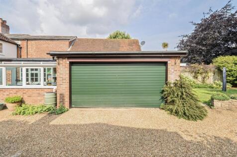 DOUBLE GARAGE