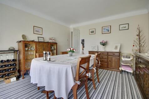 BEDROOM THREE/DINER