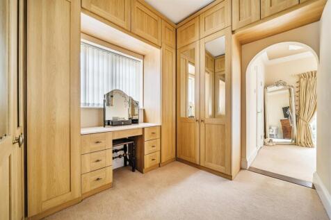 DRESSING AREA