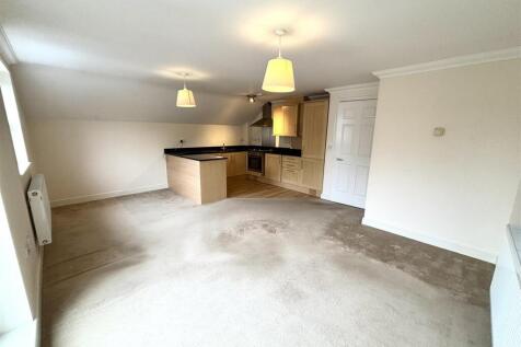 LOUNGE/KITCHEN