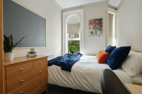 bed 6 1 larkdale
