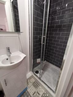 shower room 2