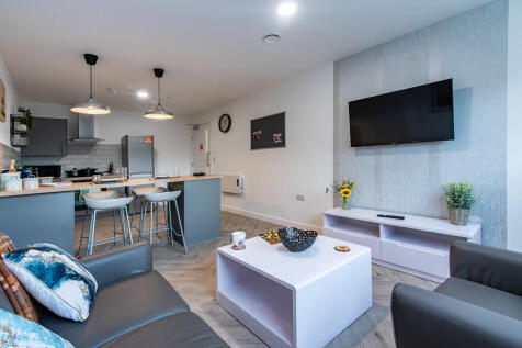 Communal Kitchen ...