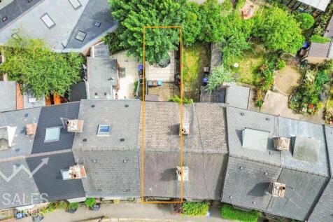 dji_fly_20250627_150336_573_1751055849436_photo_op