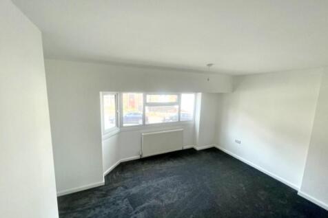 Bedroom 1.jpg