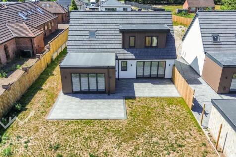 dji_fly_20250712_142512_669_1752389786287_photo_op