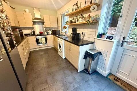 PHOTO-2025-11-06-12-38-43 4.jpg