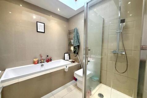 PHOTO-2025-11-06-12-38-42 7.jpg