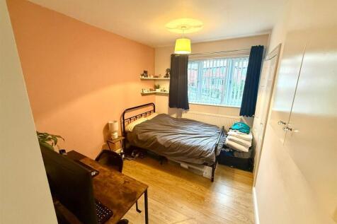 PHOTO-2025-11-06-12-38-42 6.jpg