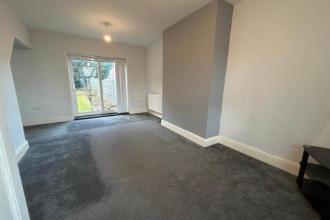 PHOTO-2025-11-06-17-00-05 6.jpg